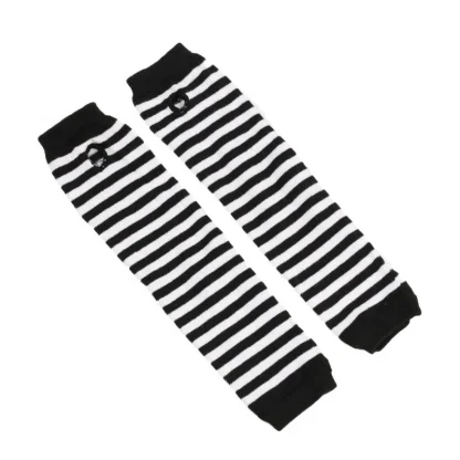 Classic Fingerless Gloves with Stripe Pattern - Image 6