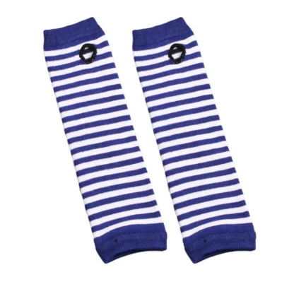 Classic Fingerless Gloves with Stripe Pattern - Image 12