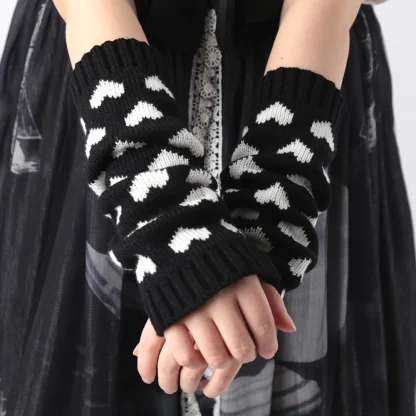 Knitted Half Finger Gloves with Heart Pattern - Image 5