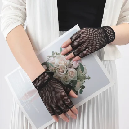 Breathable Fingerless Gloves with Mesh Design - Image 4