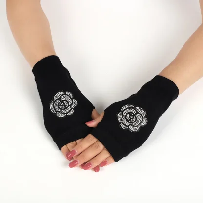 Black Half Finger Glove with Heart Pattern - Image 10