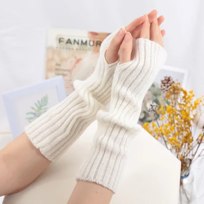 Warm Fingerless Gloves with Soft Solid Color - Image 4