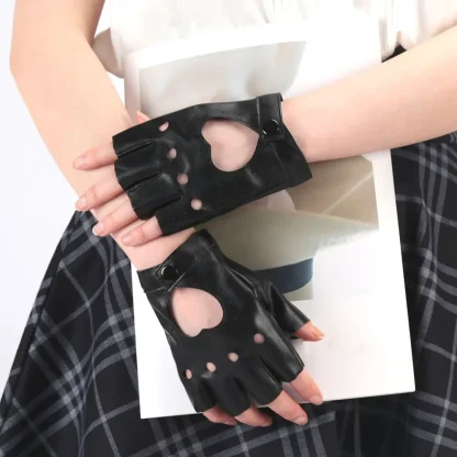 Hollow Fingerless Gloves with Heart Shape - Image 2