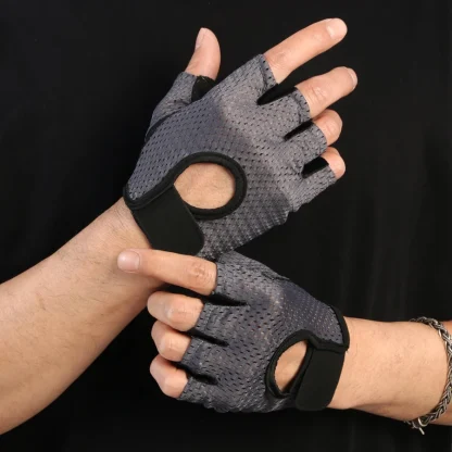 Breathable Open Finger Gloves for Workout - Image 3