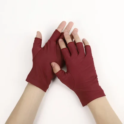 Classic Half Finger Gloves with Breathable Fabric - Image 7